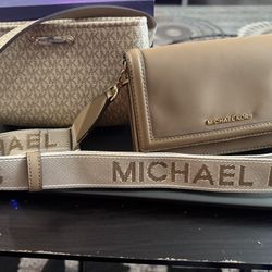 Michael Kors purse  2 Pc