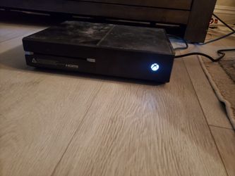 Xbox 1 With Mk 11 & Controller 