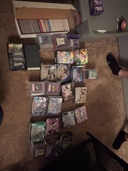 Yu-Gi-Oh card lot