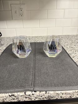 Mr. And Mrs. Cups