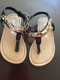 Black with Gold Chain size 6