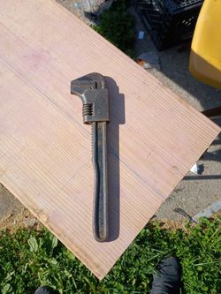 Vintage adjustable wrench, 10 auto. Made in USA