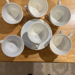 Corelle tea cups & saucers White