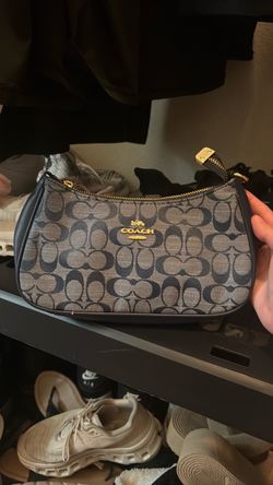 Women’s purse
