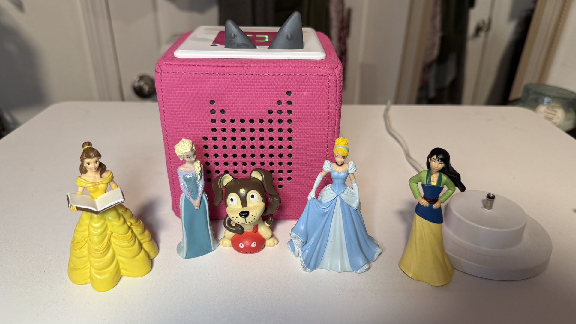 Tonies music Player And 5 characters