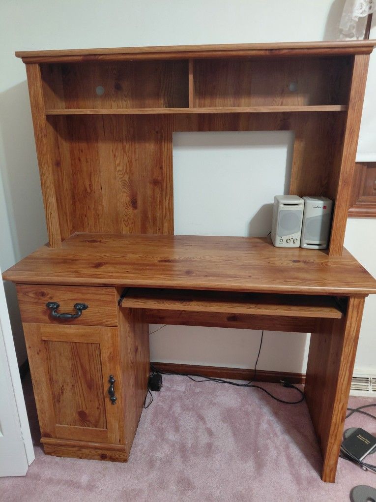 Computer Desk