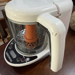 Baby Brezza food Maker deluxe