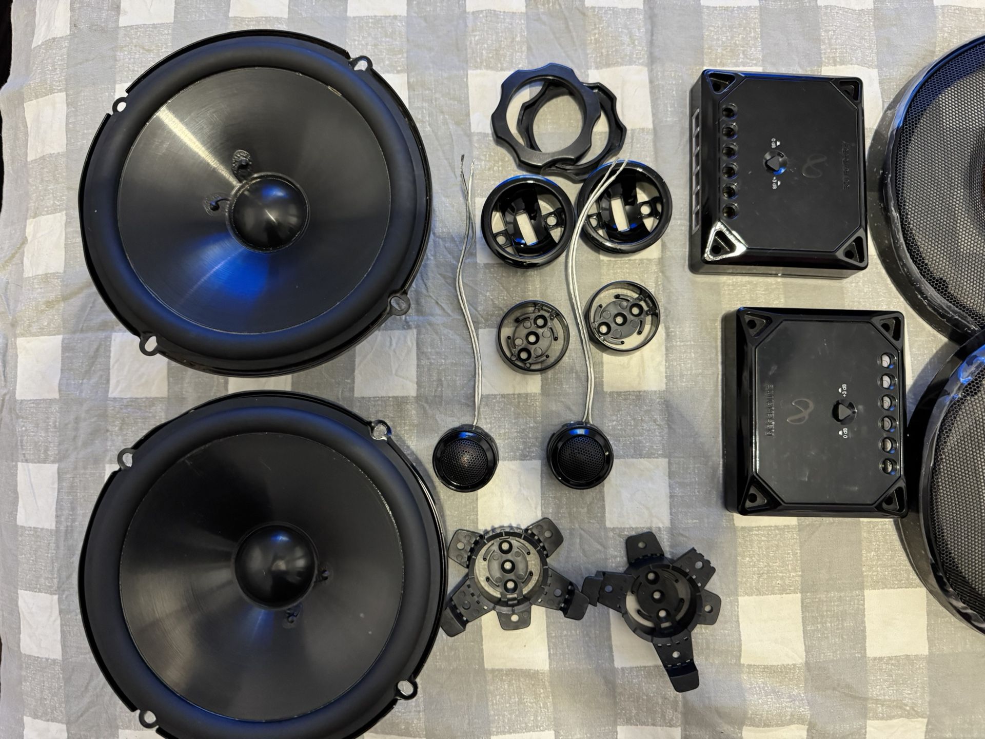 Infinity REF-6530CX Reference 6.5 Inch Two-Way Component System with Crossovers