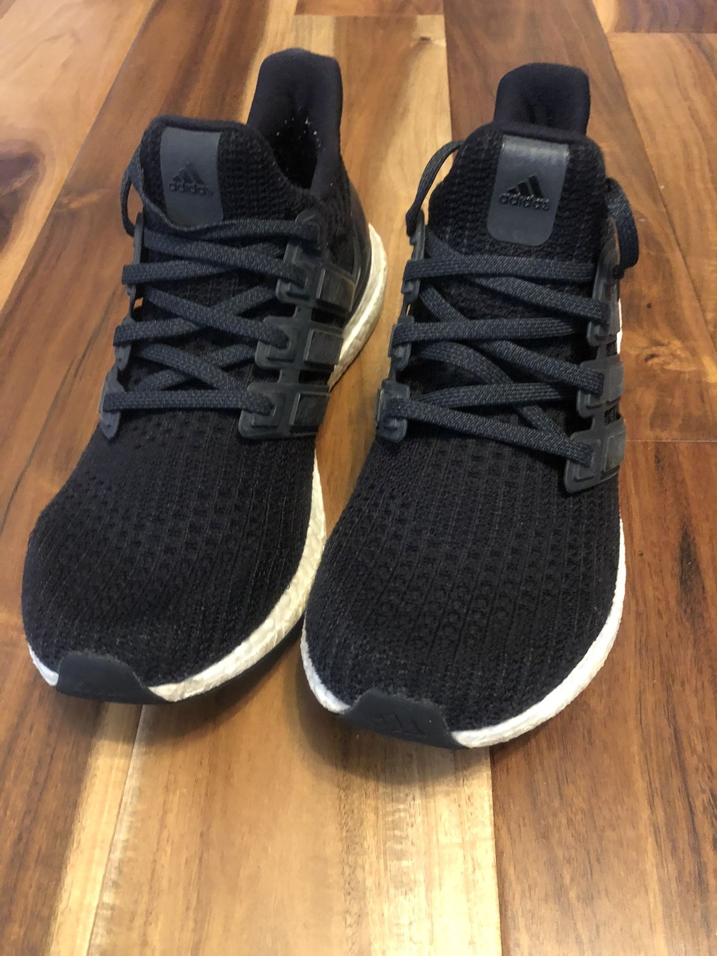 Adidas Shoes Size 10 Men’s Excellent Condition