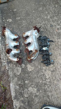 2003 CHEVY/GMC INTAKE/MANIFOLD/COIL PACKS AND OTHER PARTS