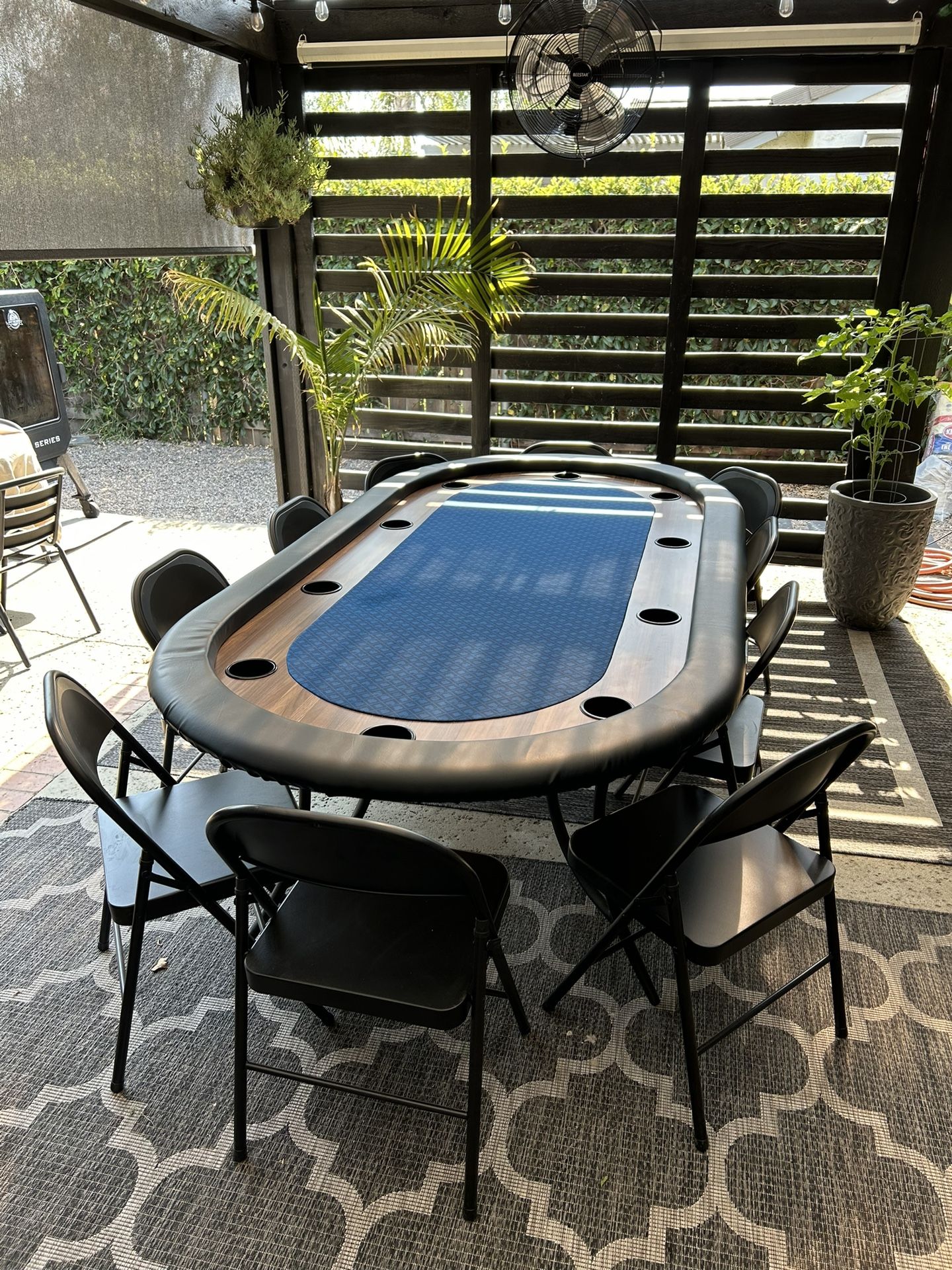 Poker Table