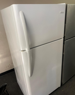 Frigidaire Top Mount Refrigerator White EnergyEfficient