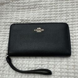 Coach Long Zip Wallet  - Black Gently Used 