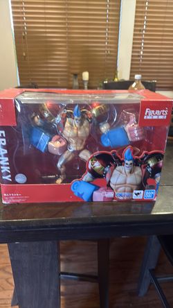 Franky one piece statue