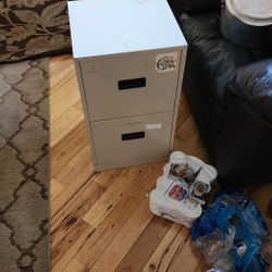 2 Drawer Filing Cabinet 