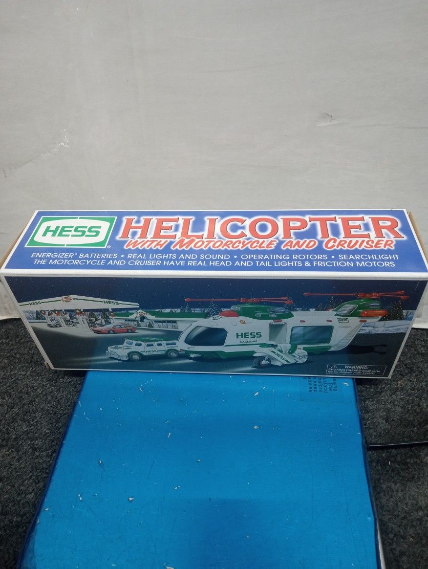 Hess Helicopter with motorcycle and cruiser 2001