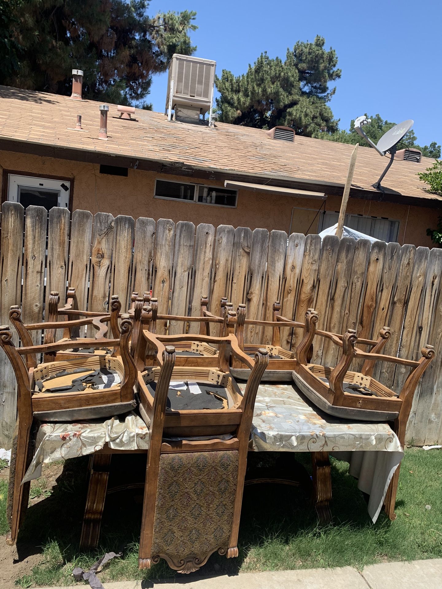 Dining Table And Chairs Solid wood