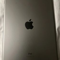 iPad 9th Generation 64gb comes with original ✏️& original apple  🔌 if