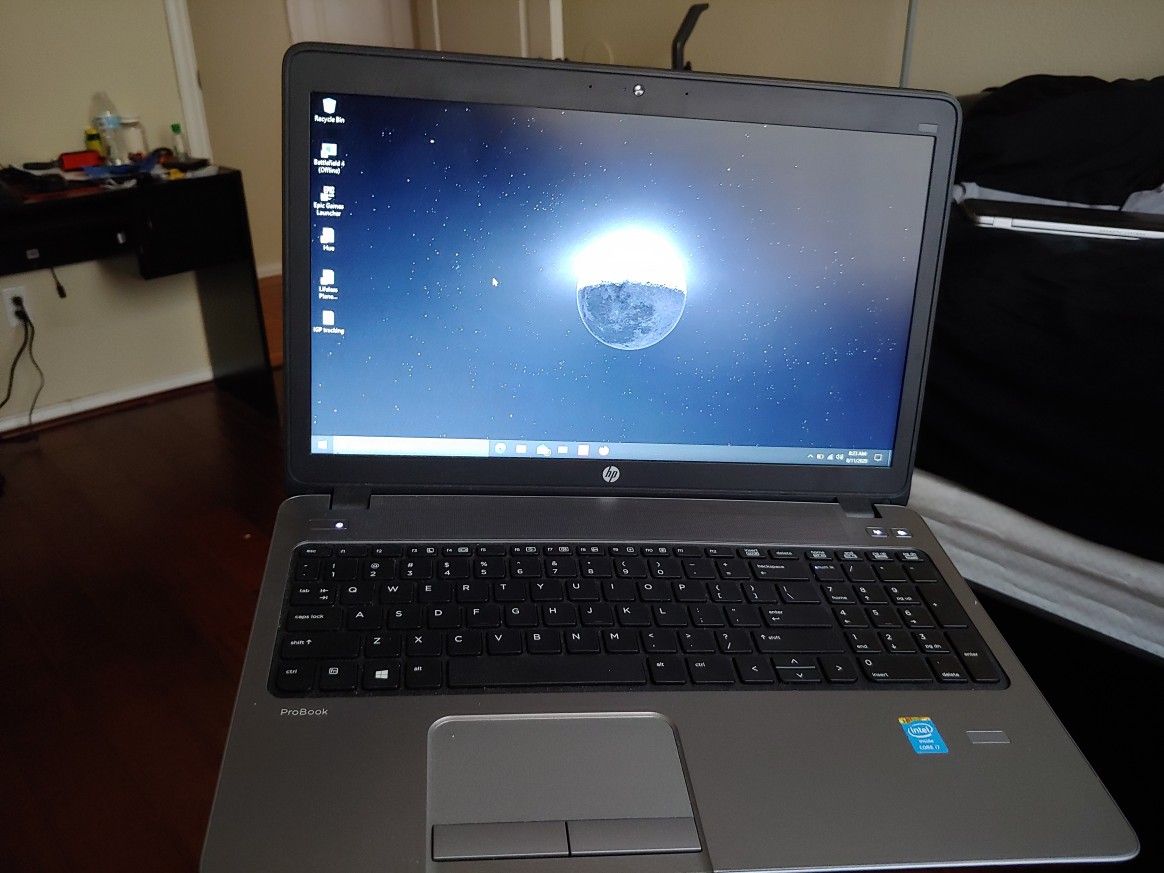 HP ProBook - Core i7 - 12 GB RAM - Windows 10