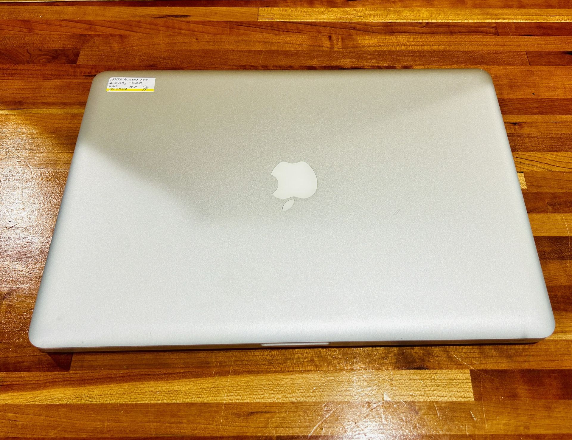 ? MacBook Pro 15” Mid 2009 2.53 Ghz intel core 2Duo 4GB RAM 128GB 