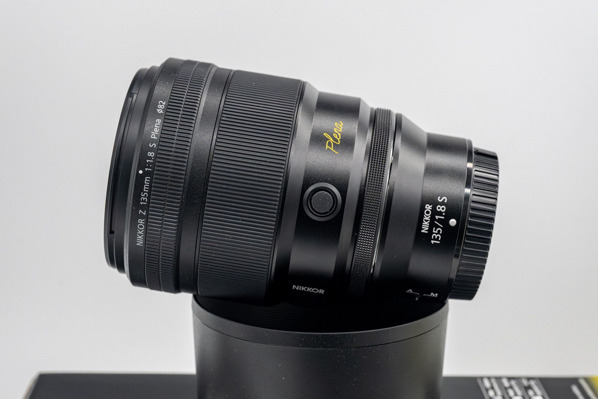 Nikon 135mm 1.8 Plena lens