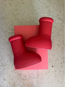 MSCHF Big red boot - 12M