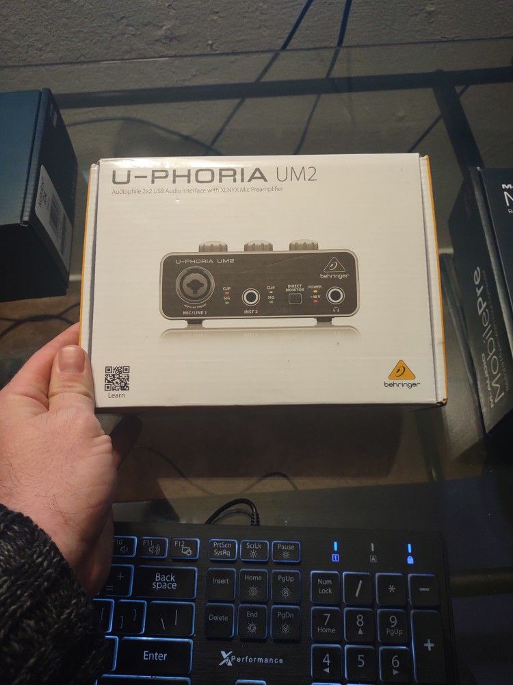 Behringer UM2