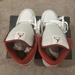 Nike Air Jordan 1 Mid SE 