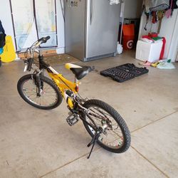 GIANT YD290 Series Used Mountain Bike