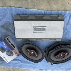 A SpeakerS And Amplifier For Sale