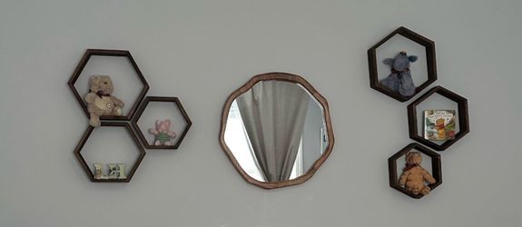 Asymmetrical mirror
