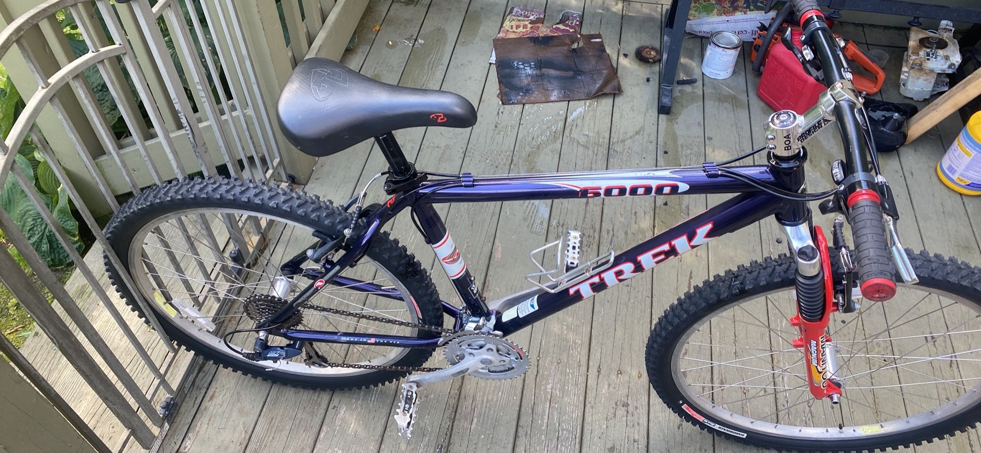 Trek 6000 Alpha Custom Aluminum Frame 18 Inches 48 cm Weels 26 new