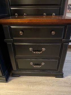 Dresser set