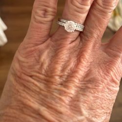 Wedding Set Size 5.5 Beautiful Moissanite 