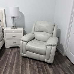 Recliner 