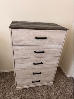 5-Drawer Dresser