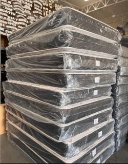 Full size mattress