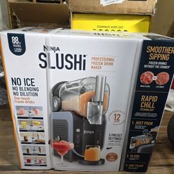 Ninja Slushi Professional Frozen Drink Maker 88oz Brand New 