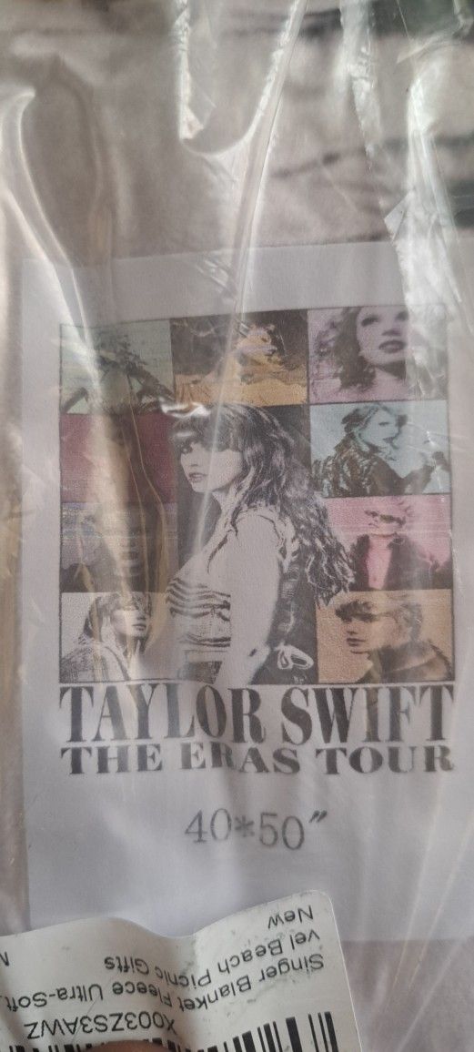 Taylor Swift Merch