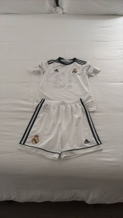 Real Madrid Jersey and Shorts Youth M