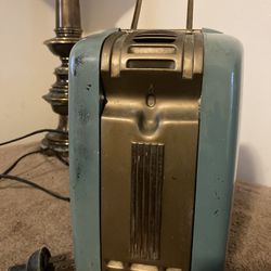 Antique 1947 Westinghouse Radio 