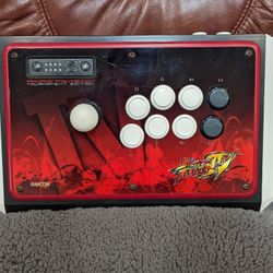 Mad Catz Street Fighter Arcade Fight Stick Tournament Edition  8838 For PlayStation or PC