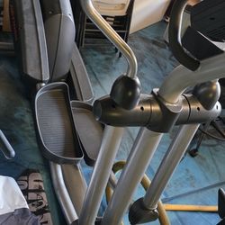Lifefitness CLSX Elliptical. Needs New PCB/Board