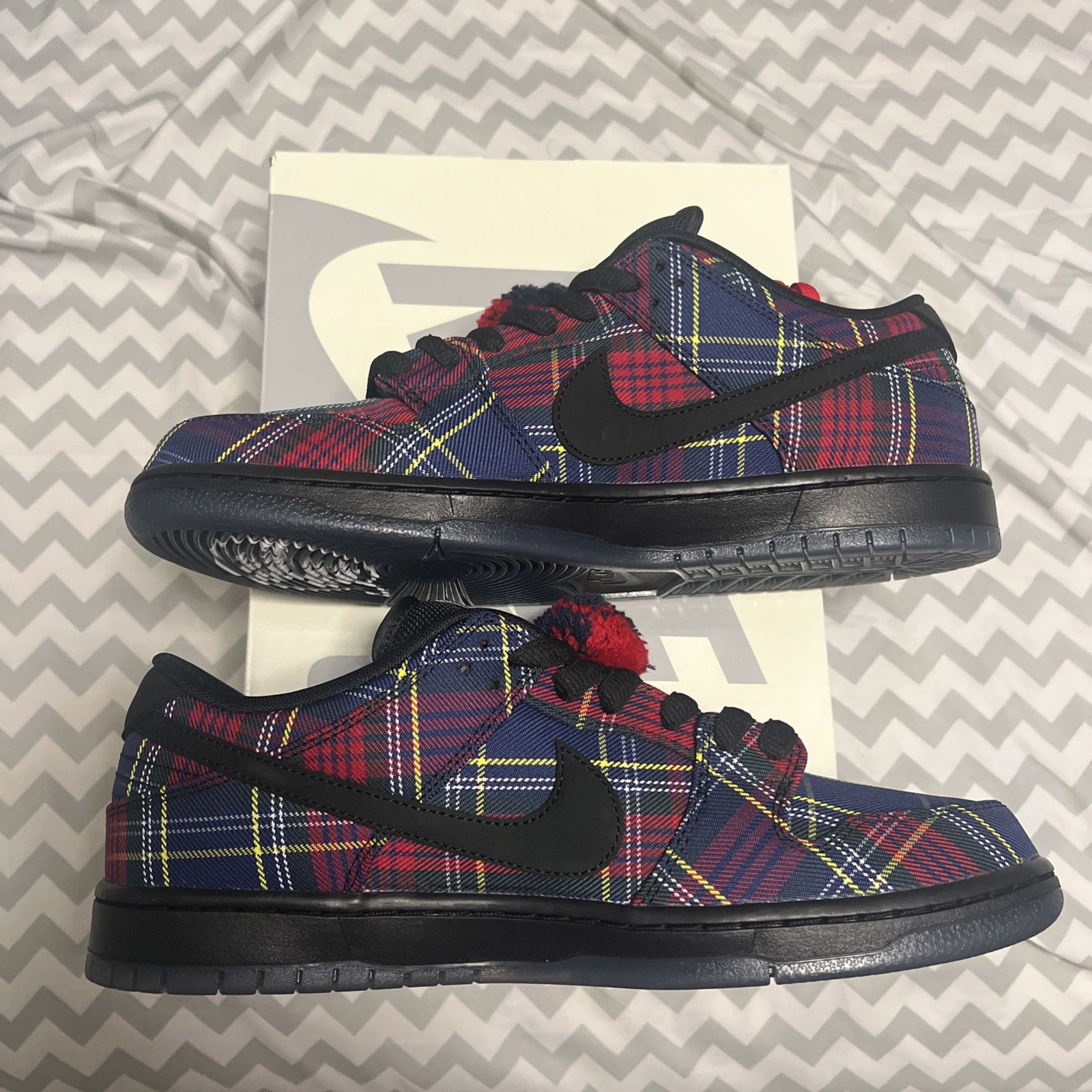 Nike SB Dunk Low Pro QS "Nardwuar" Size 11US