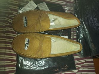 Forever Seahawks slippers  medium