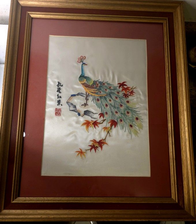 Vintage Traditional Chinese Handmade Embroidery On Silk 17x21" Framed