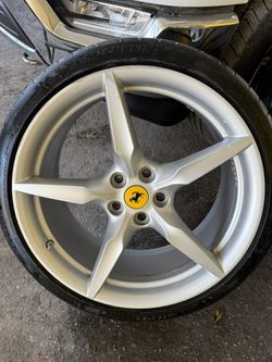 2018 Ferrari 488 Spider Wheel And Center Cap