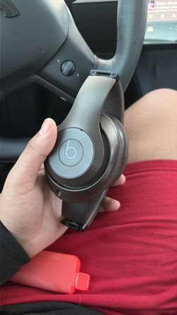 Beats Studio pro