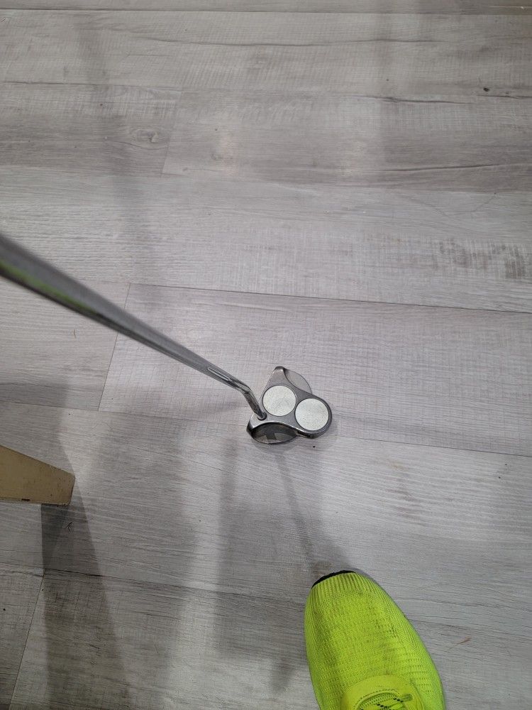Odyssey  2 Ball Putter