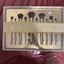 New Artisan 10 Piece Makeup Brush Set 